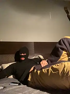 Snapshot of SinisterMads chatting on 10/21/25, 02:23 SinisterMads online show from 10/21/25, 02:23