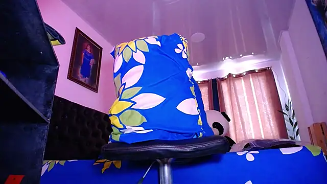 Snapshot of oodirty_hellen chatting on 10/22/25, 08:41 oodirty hellen online show from 10/22/25, 08:41