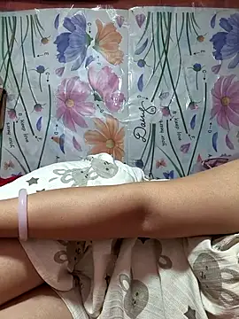 liu-liusexy online show from 04/11/26, 07:45