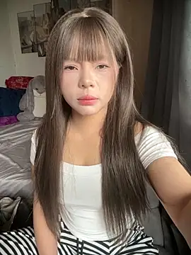 SarahBeii online show from 10/07/25, 04:09