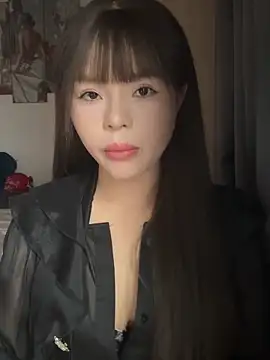 SarahBeii online show from 11/05/25, 03:28