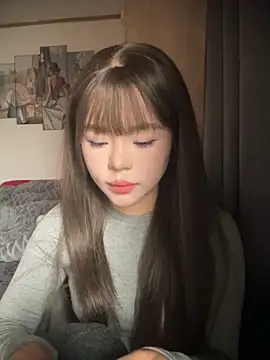 SarahBeii online show from 12/04/25, 02:54