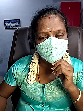 umashreetamil online show from 10/15/25, 05:18