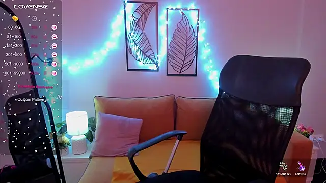 Hailey Foxy online show from 10/06/25, 08:45