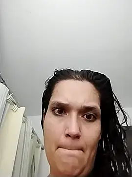 Snapshot of RaeBanzz chatting on 09/29/25, 05:45 RaeBanzz online show from 09/29/25, 05:45