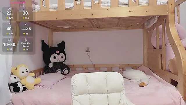 Sue101010 online show from 10/13/25, 12:16