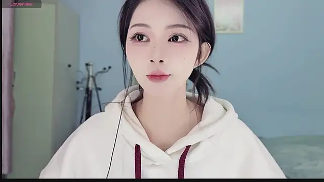 Sue101010 online show from 11/25/25, 04:18