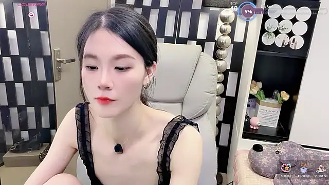Yueyue-MM online show from 06/21/26, 02:30