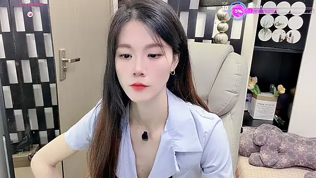 Yueyue-MM online show from 07/04/26, 01:45