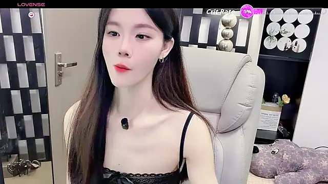 Yueyue-MM online show from 07/05/26, 10:06