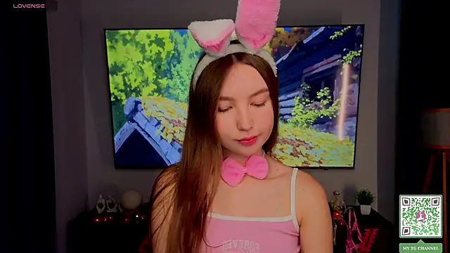 ElfredaTupy online show from 10/29/25, 06:04