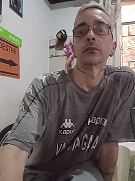 dinho carioca online show from 03/21/26, 01:05