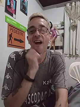 dinho carioca online show from 04/13/26, 06:57