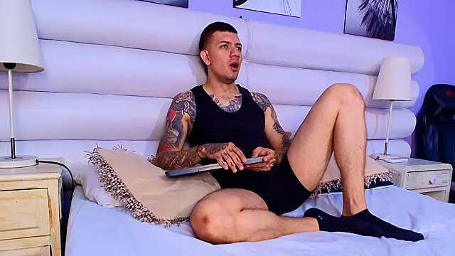 Dante Flamee online show from 03/04/26, 01:39