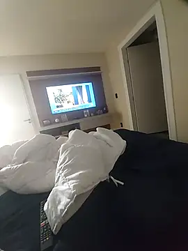 andrerj22 online show from 10/01/25, 02:23