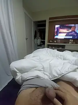 andrerj22 online show from 10/16/25, 04:52