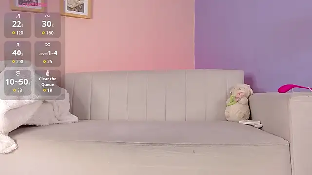 lourdes moon22 online show from 10/21/25, 01:12