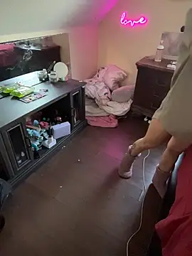 d3luluxx online show from 11/30/25, 04:11