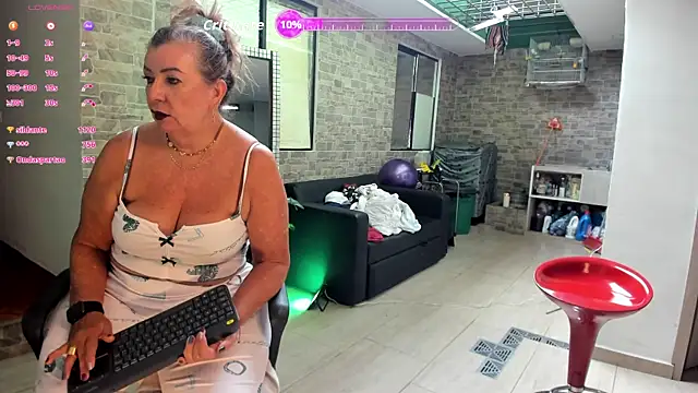  SARAI DUPONT online show from 10/02/25, 12:45