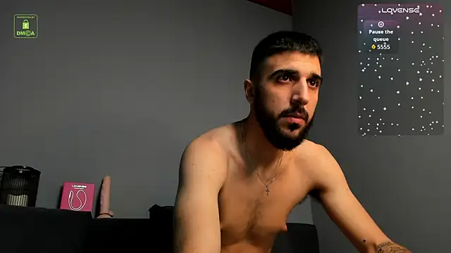 Zeyn Edwards online show from 11/05/25, 12:16