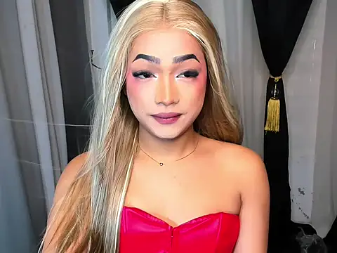 Snapshot of WenceSmith chatting on 10/08/25, 02:14 WenceSmith online show from 10/08/25, 02:14