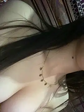 Snapshot of karisa-58 chatting on 10/17/25, 01:20 karisa-58 online show from 10/17/25, 01:20