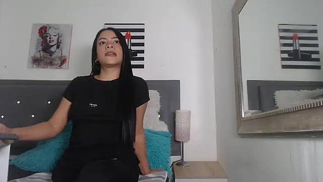 madison  love  online show from 09/30/25, 07:30