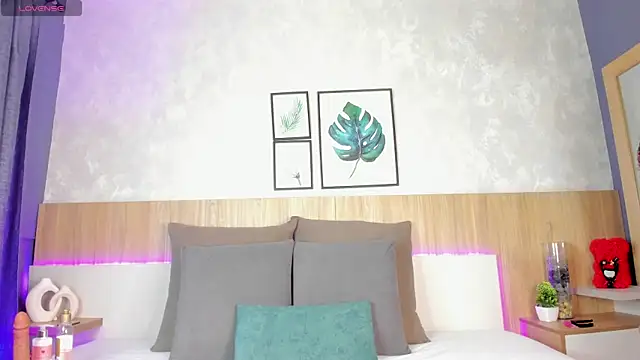 mia gate online show from 10/01/25, 12:22