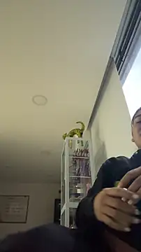 Snapshot of Scarlett_12 chatting on 10/08/25, 12:03 Scarlett 12 online show from 10/08/25, 12:03