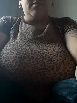 bruna438 online show from 11/29/25, 10:02