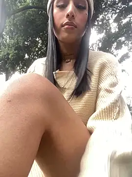 Snapshot of _Denisse444 chatting on 10/17/25, 09:17 Denisse444 online show from 10/17/25, 09:17