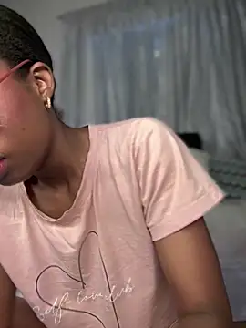 AmyRoss 1 online show from 10/07/25, 01:30