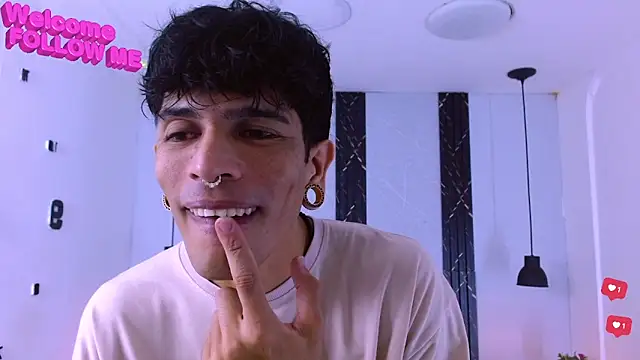 Franvill Trato online show from 01/05/26, 08:34