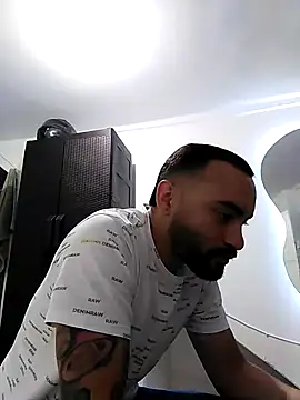 este juan online show from 04/17/26, 02:47