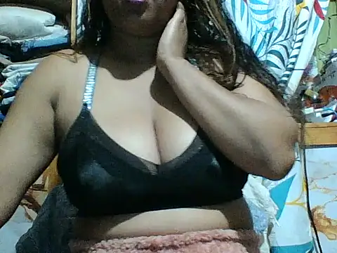 Snapshot of SEXY_METISE chatting on 05/22/26, 02:19 SEXY METISE online show from 05/22/26, 02:19