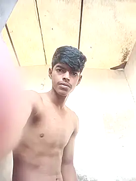 monster 33 online show from 10/20/25, 02:45