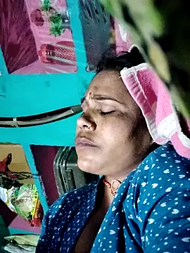 Pooja750 online show from 11/25/25, 11:38