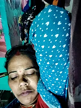 Pooja750 online show from 11/29/25, 08:01