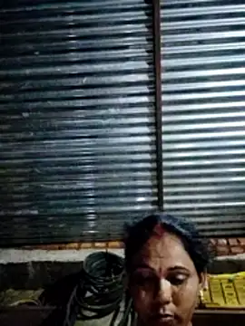 Pooja750 online show from 05/18/26, 04:57