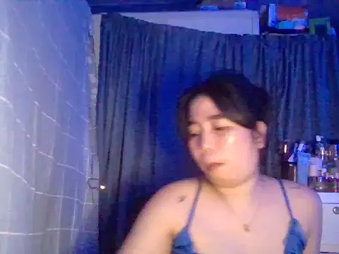 Snapshot of Asianhotskinny chatting on 06/22/26, 08:50 Asianhotskinny online show from 06/22/26, 08:50