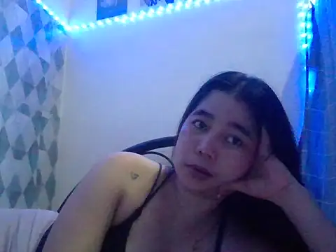Snapshot of Asianhotskinny chatting on 06/28/26, 09:59 Asianhotskinny online show from 06/28/26, 09:59