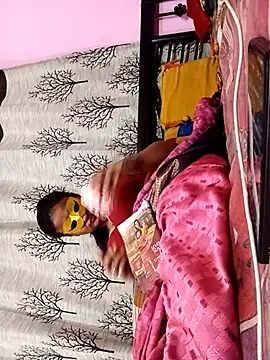 Snapshot of Gullapi chatting on 02/23/26, 08:17 Gullapi online show from 02/23/26, 08:17