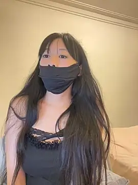 Minnie-2025 online show from 06/13/26, 04:27
