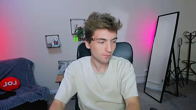 Snapshot of joseph_bear_ chatting on 09/22/25, 07:27 joseph bear online show from 09/22/25, 07:27