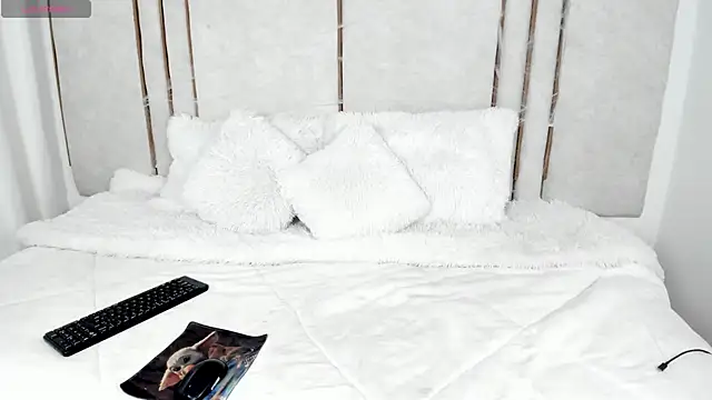 Lilith dry online show from 10/14/25, 02:40