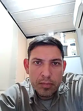 Snapshot of Az-09Ga chatting on 06/04/26, 12:33 Az-09Ga online show from 06/04/26, 12:33