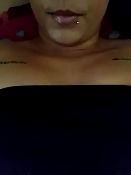 clarinha2 online show from 10/05/25, 04:05