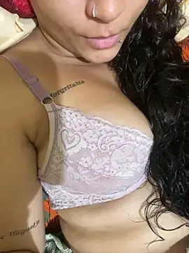 clarinha2 online show from 02/08/26, 03:37