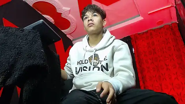 SemerHott online show from 09/22/25, 01:57