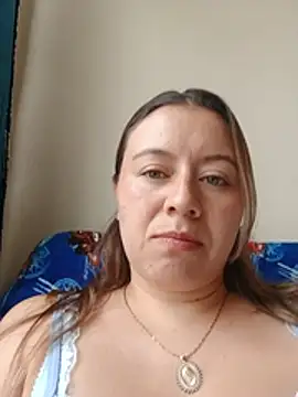Snapshot of Hannah-colx chatting on 07/01/26, 02:51 Hannah-colx online show from 07/01/26, 02:51
